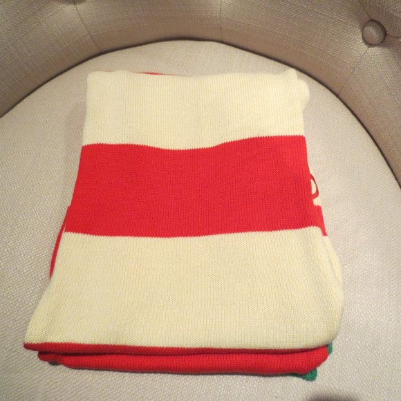 Gucci Emblem Embroidered Scarf - Picture 5 of 13